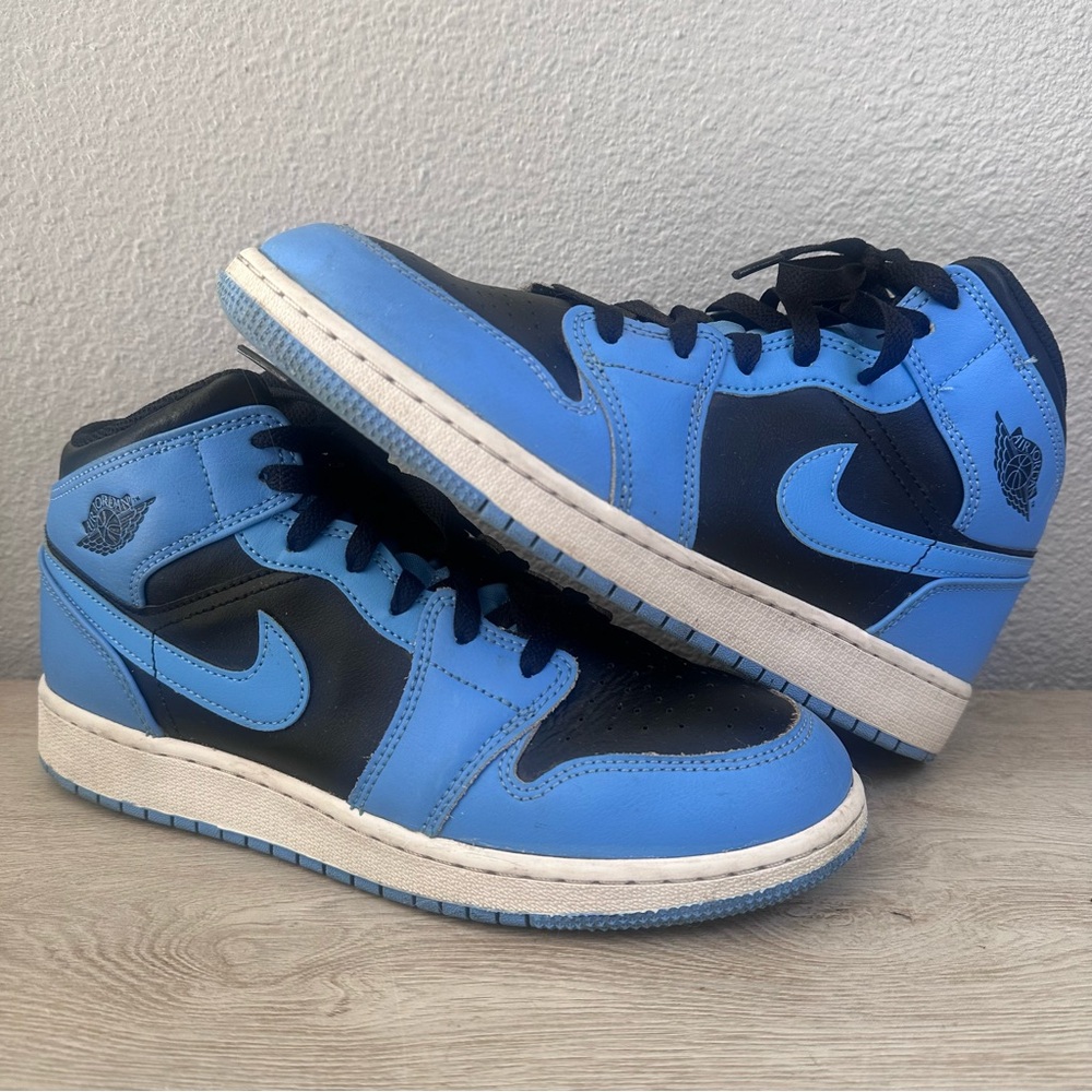 Nike Air Jordan 1 Mid GS 'University Blue Black' sneaker DQ8423-401 Size 7Y